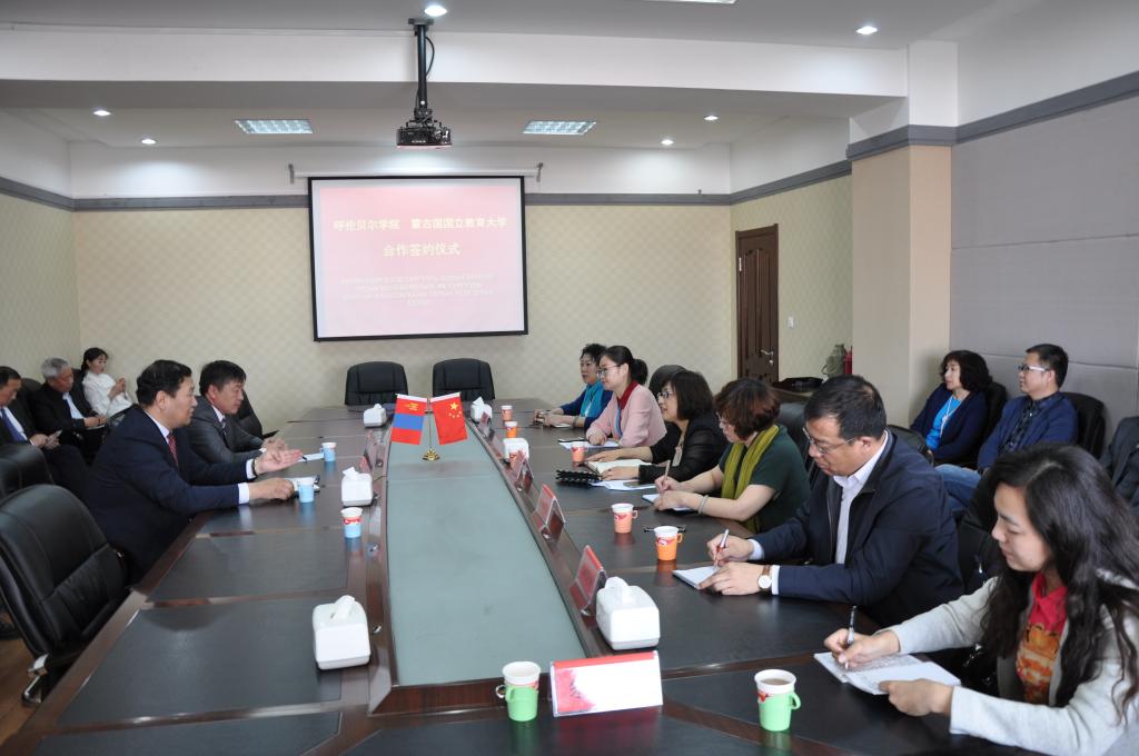 蒙古国国立教育大学副校长塔米尔访问我校并签订硕士生合作协议